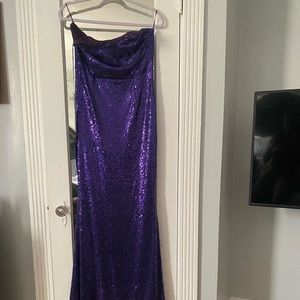 Purple long dress with train never been worn